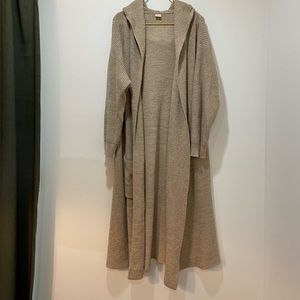 Goumi Thick Cable Cardigan